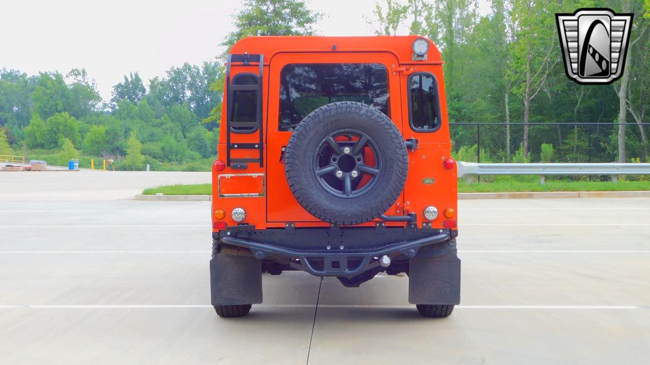 1986 Land Rover Defender