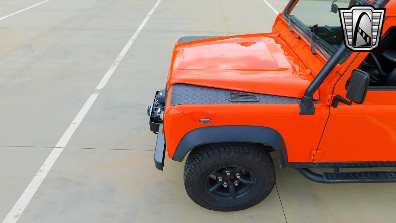 1986 Land Rover Defender