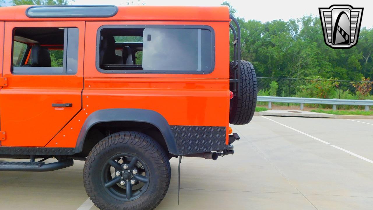 1986 Land Rover Defender