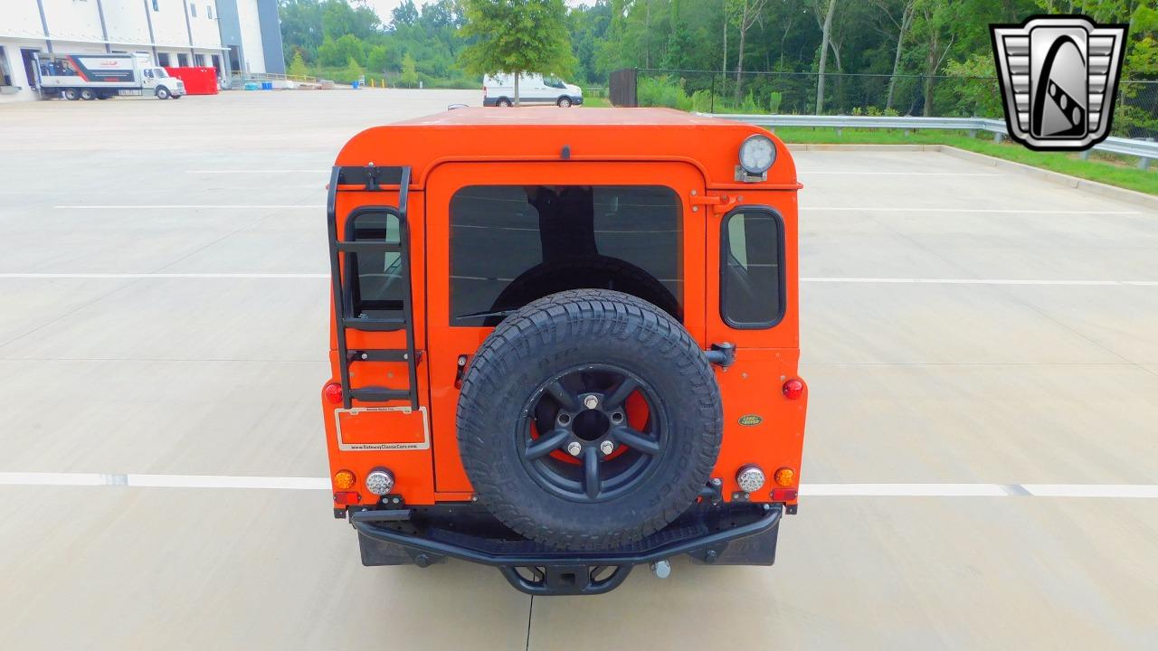 1986 Land Rover Defender