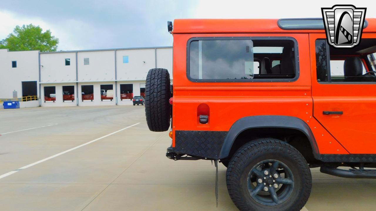 1986 Land Rover Defender