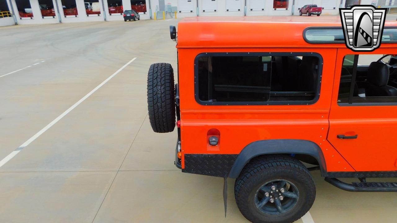 1986 Land Rover Defender