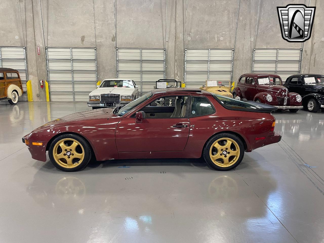 1985 Porsche 944