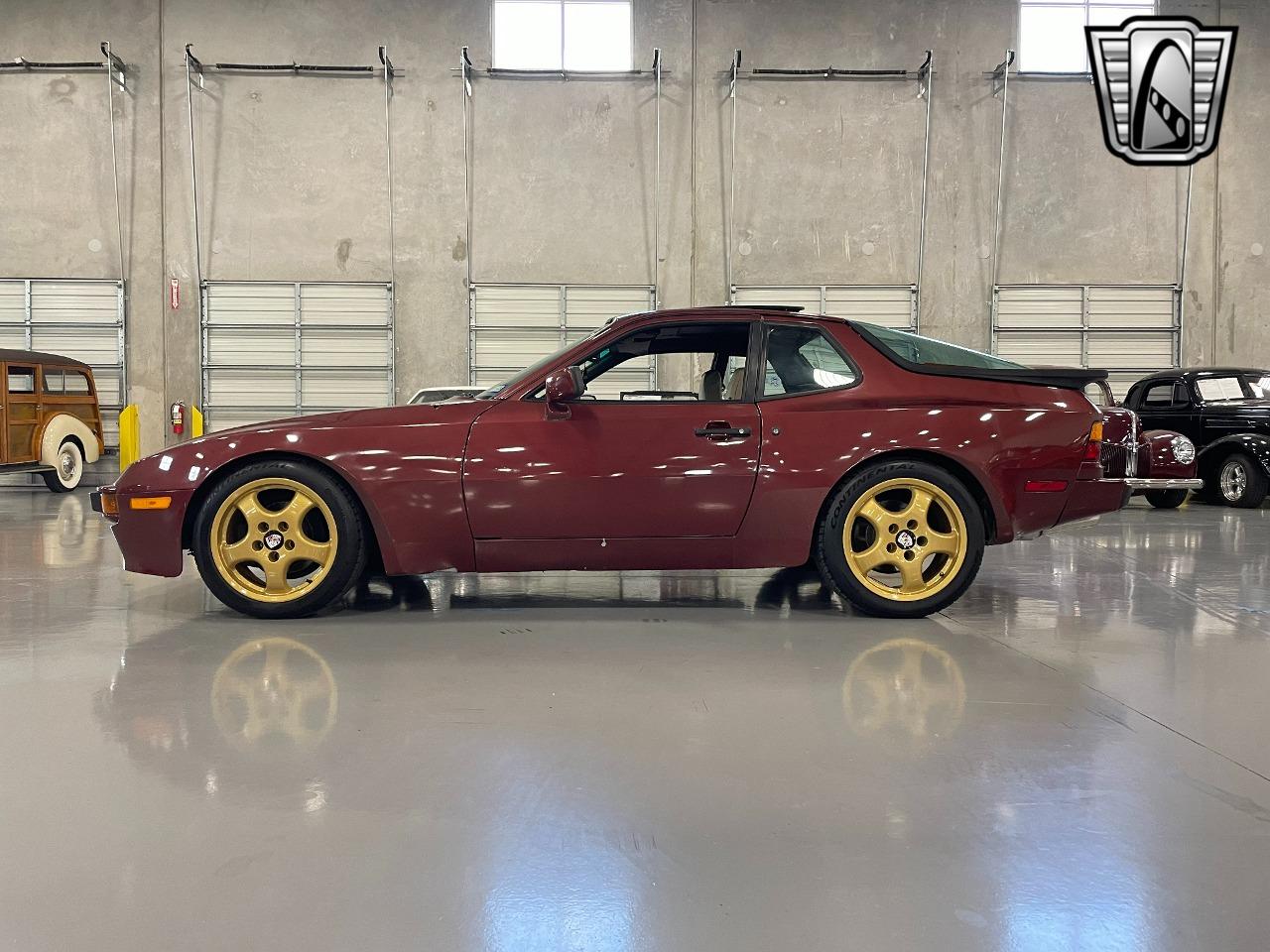 1985 Porsche 944