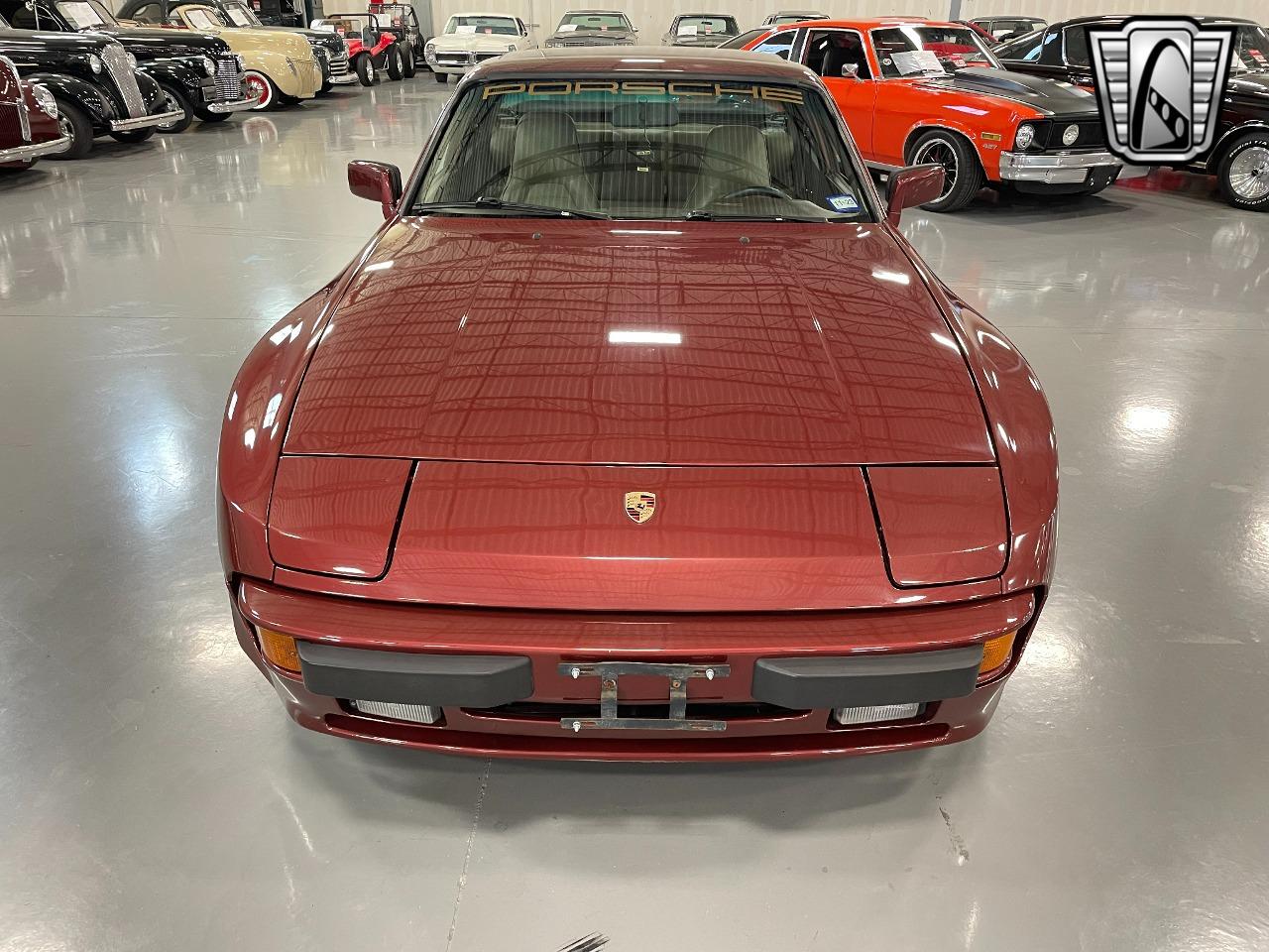 1985 Porsche 944