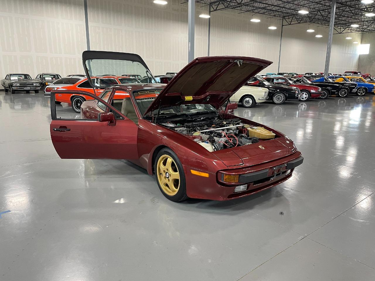 1985 Porsche 944