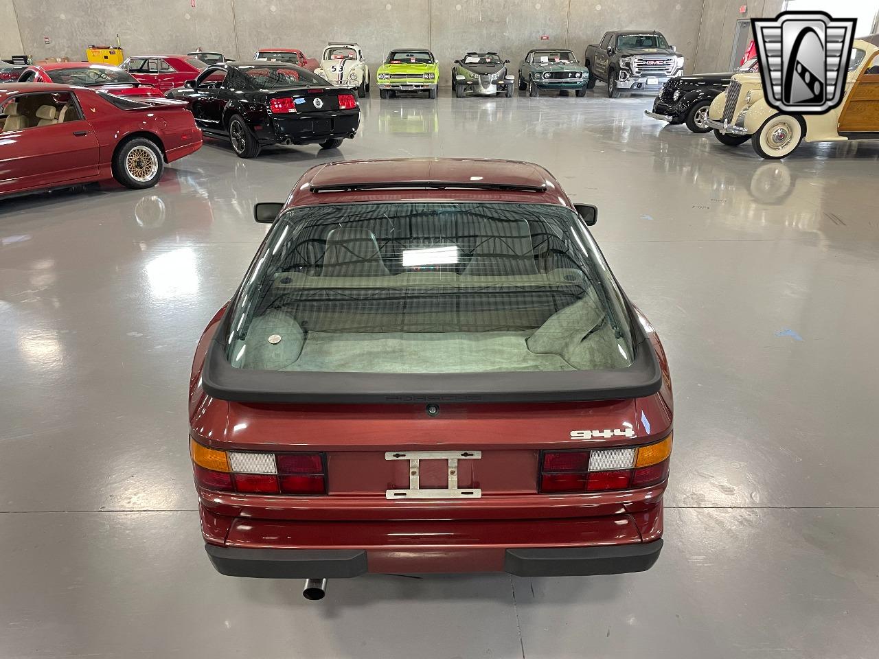 1985 Porsche 944