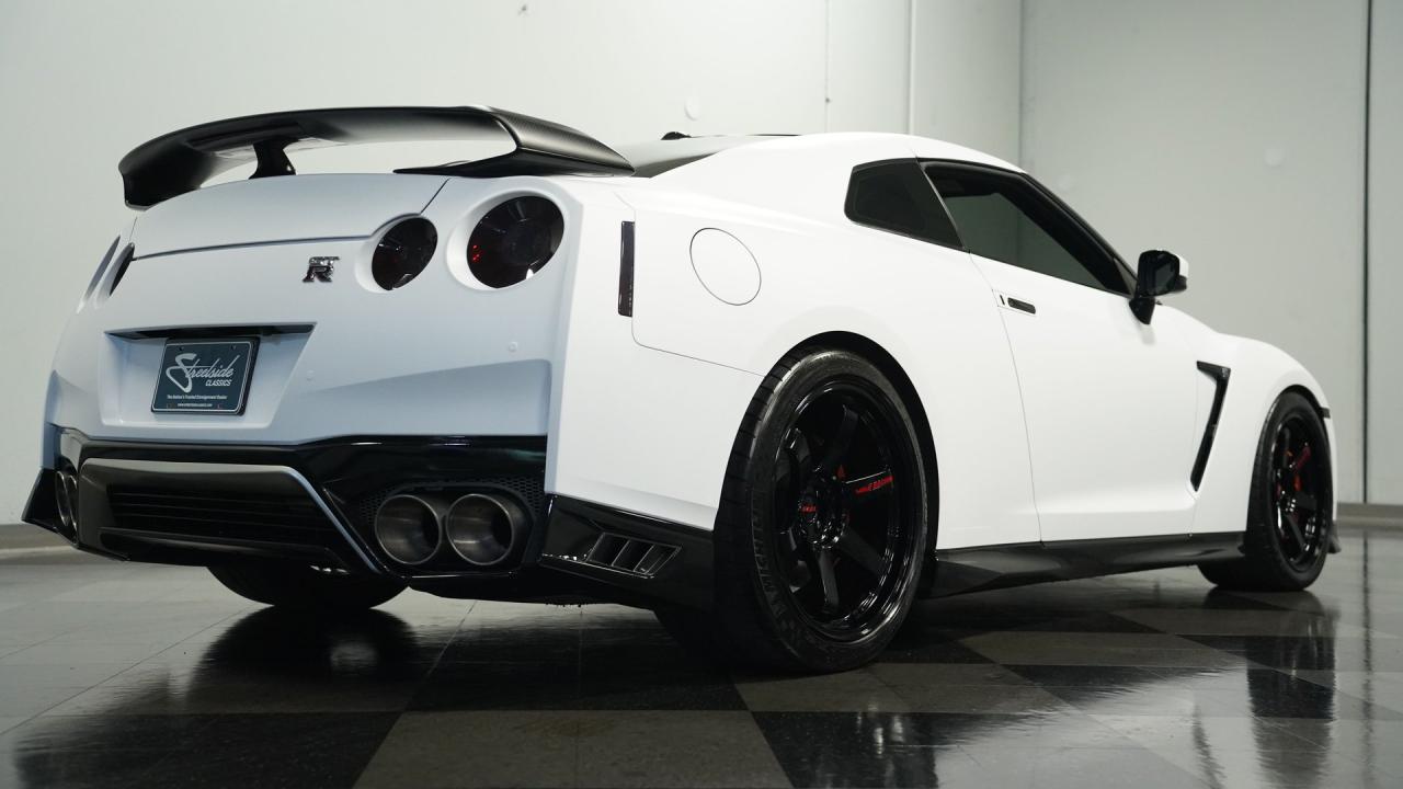 2018 Nissan GT-R Track Edition