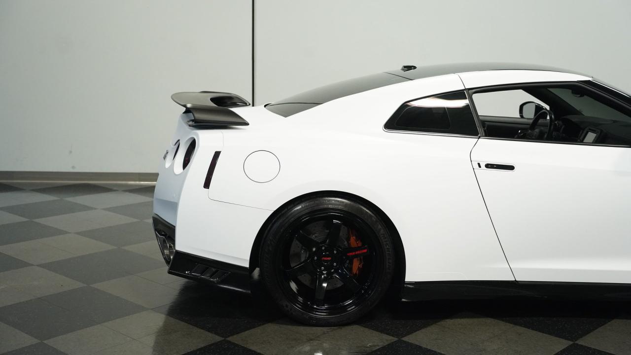 2018 Nissan GT-R Track Edition