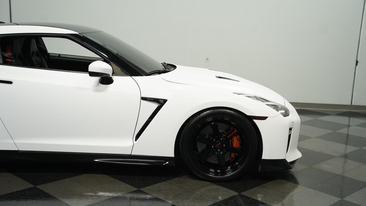 2018 Nissan GT-R Track Edition