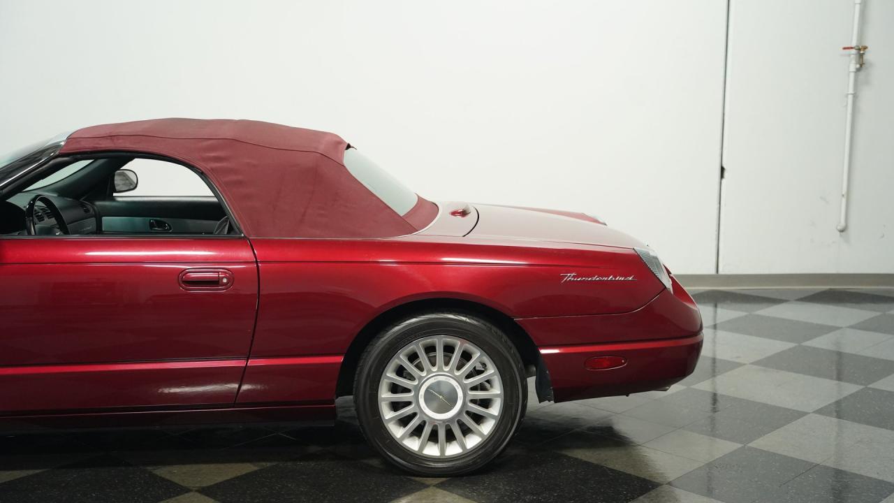 2004 Ford Thunderbird