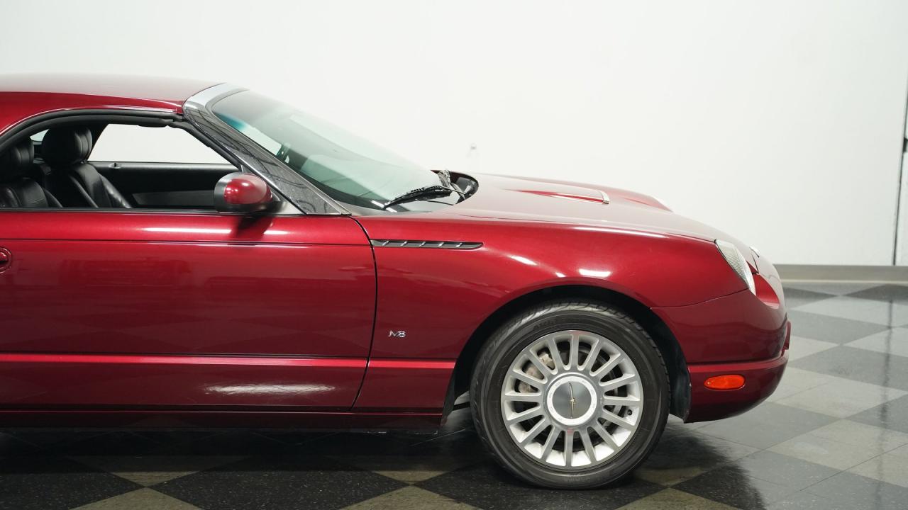 2004 Ford Thunderbird