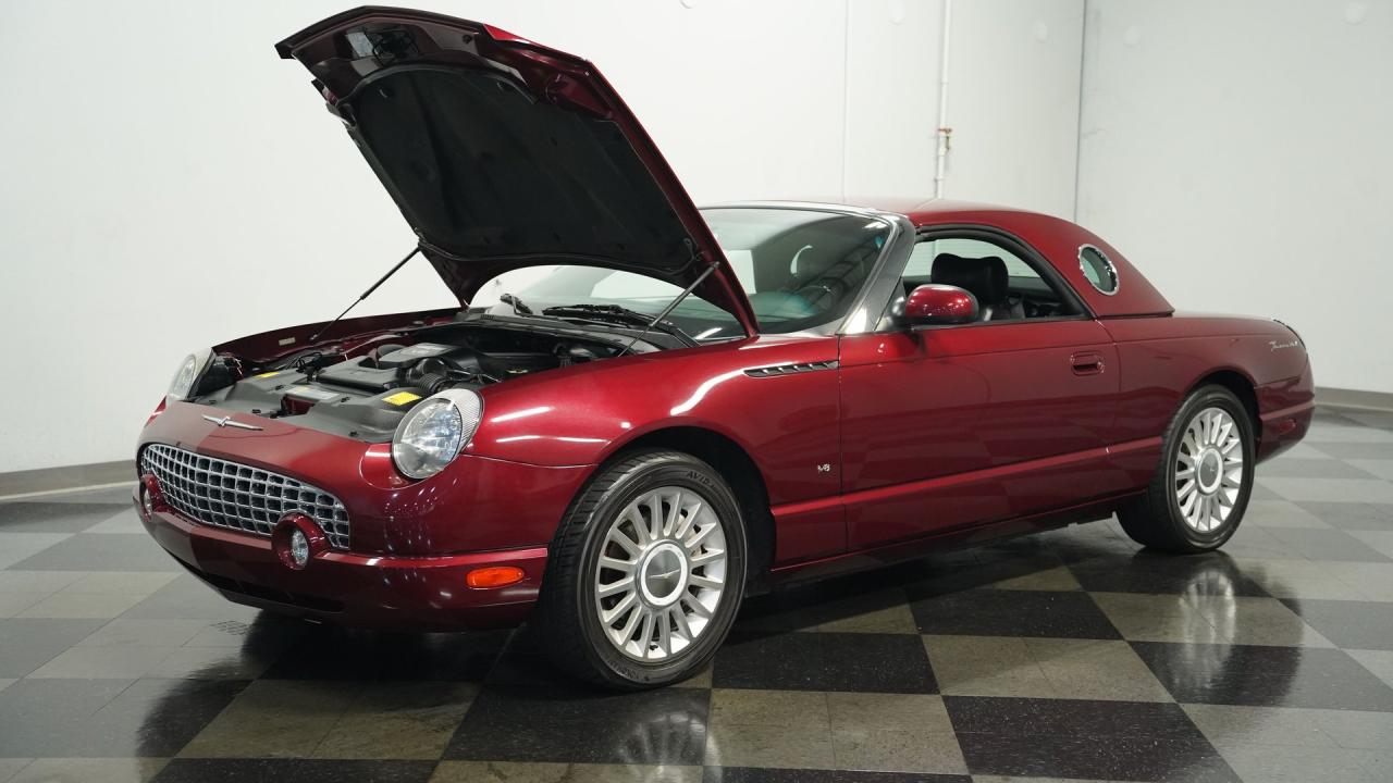 2004 Ford Thunderbird