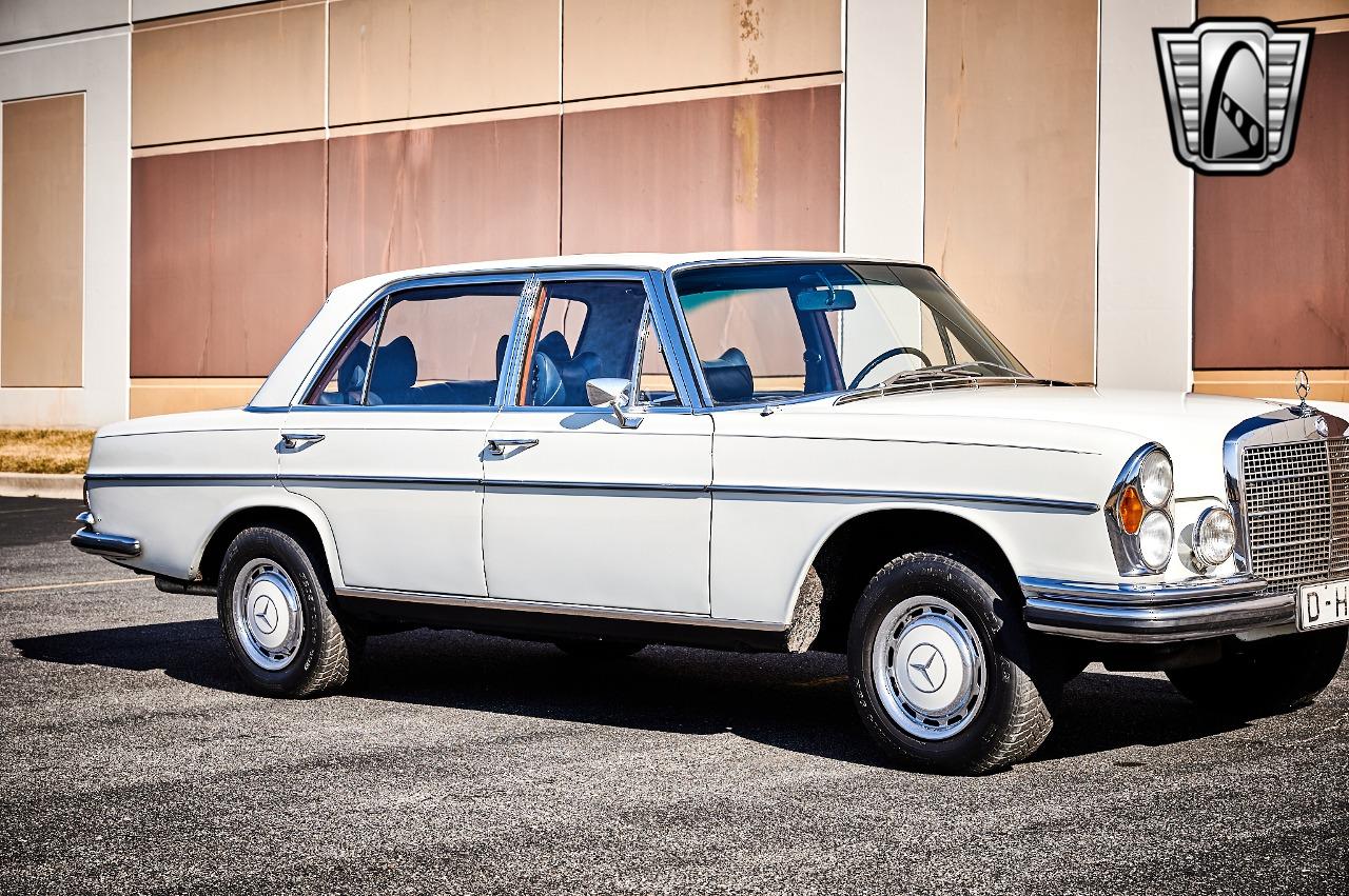 1968 Mercedes - Benz 300SEL