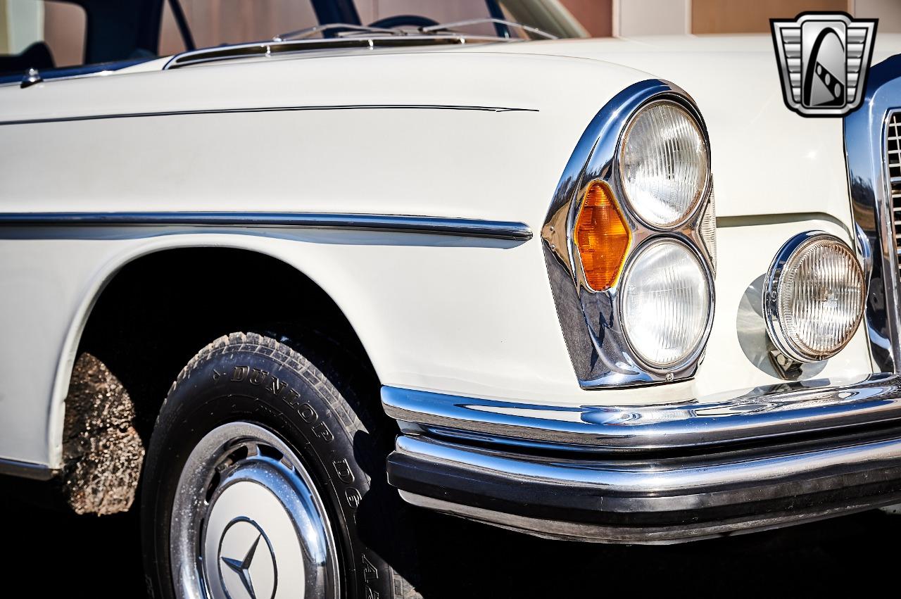 1968 Mercedes - Benz 300SEL