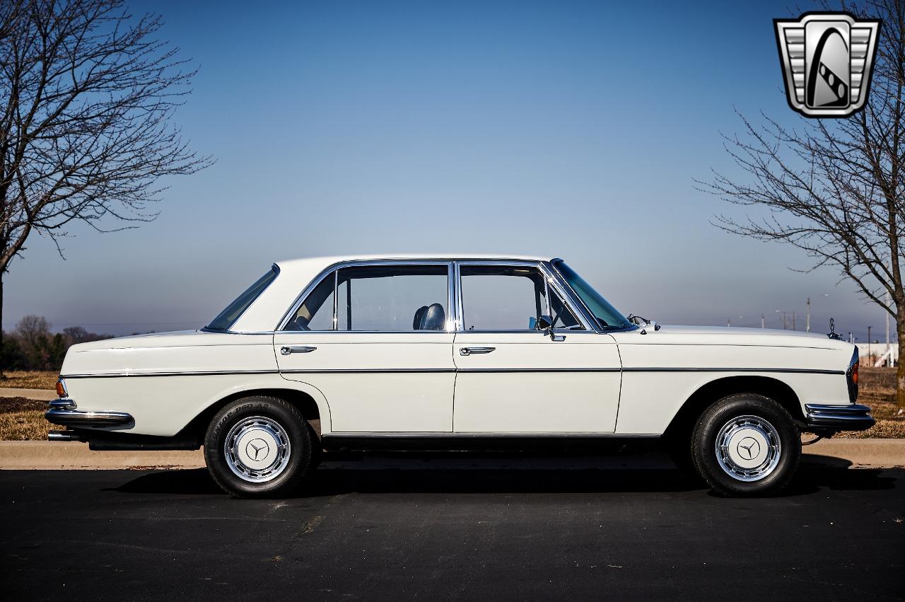 1968 Mercedes - Benz 300SEL