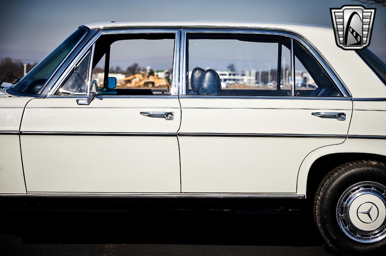 1968 Mercedes - Benz 300SEL