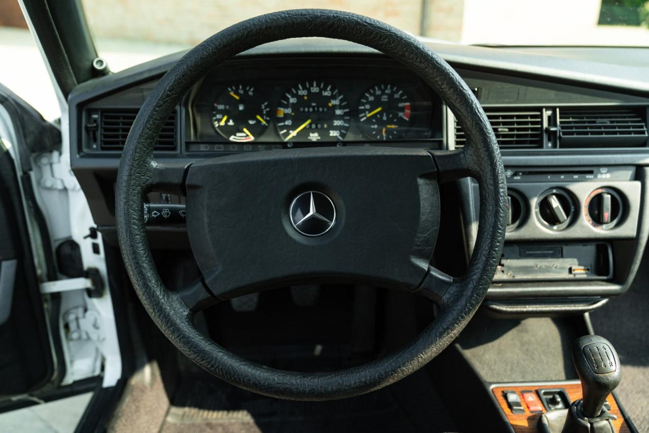 1987 Mercedes - Benz 190 E