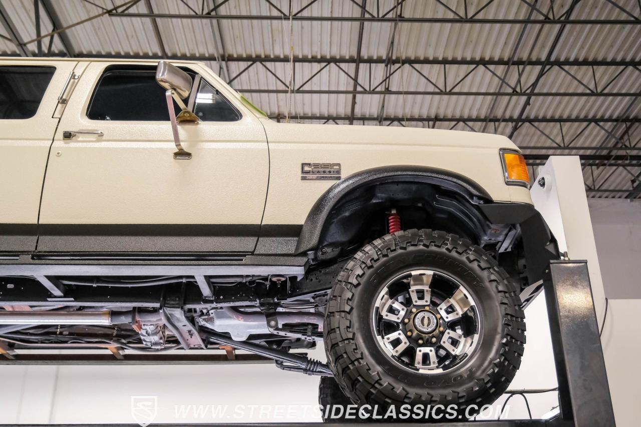 1991 Ford C-350 XLT Centurion Bronco