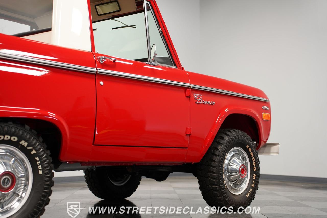 1975 Ford Bronco Half-Cab 4x4