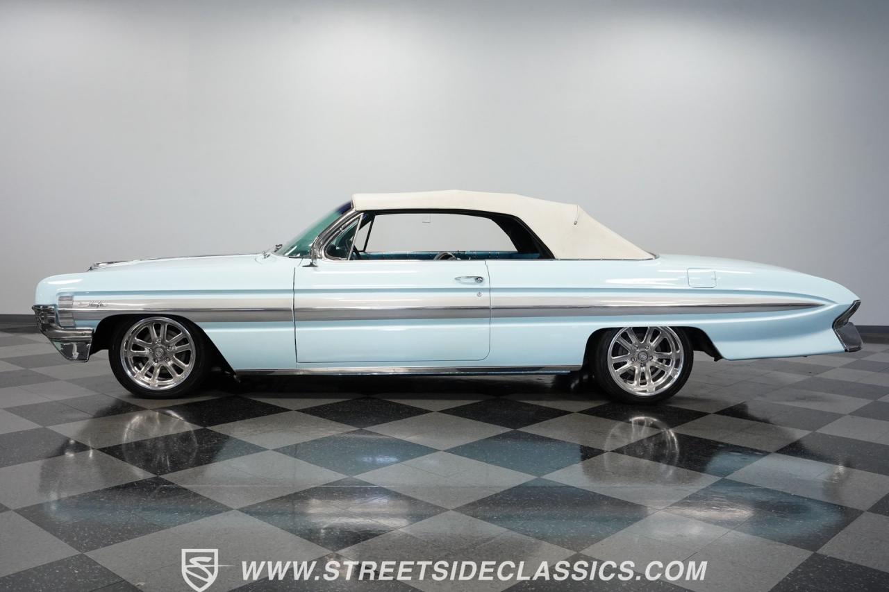 1961 Oldsmobile Starfire Convertible