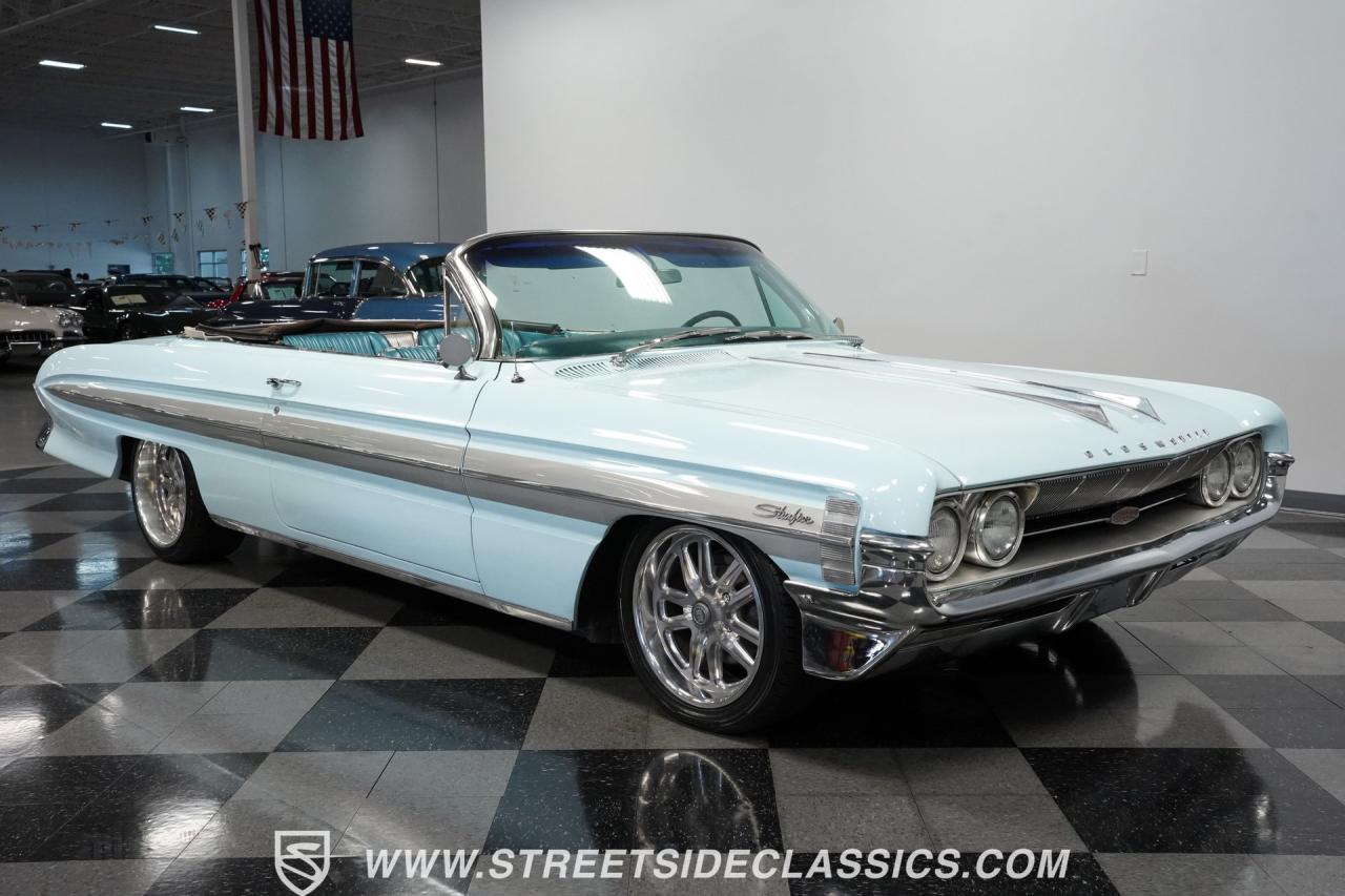 1961 Oldsmobile Starfire Convertible