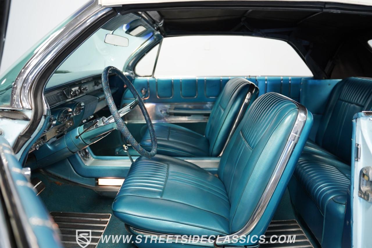 1961 Oldsmobile Starfire Convertible