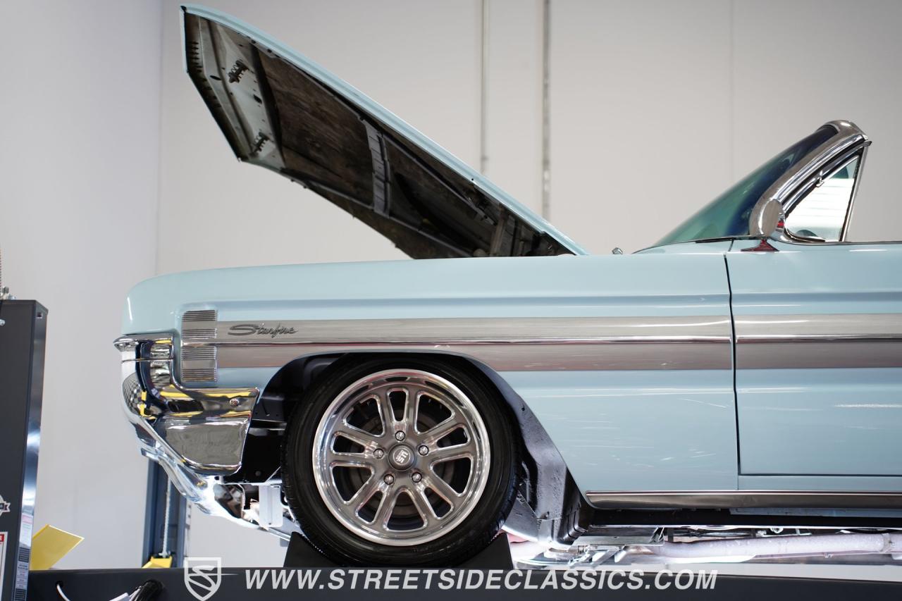 1961 Oldsmobile Starfire Convertible