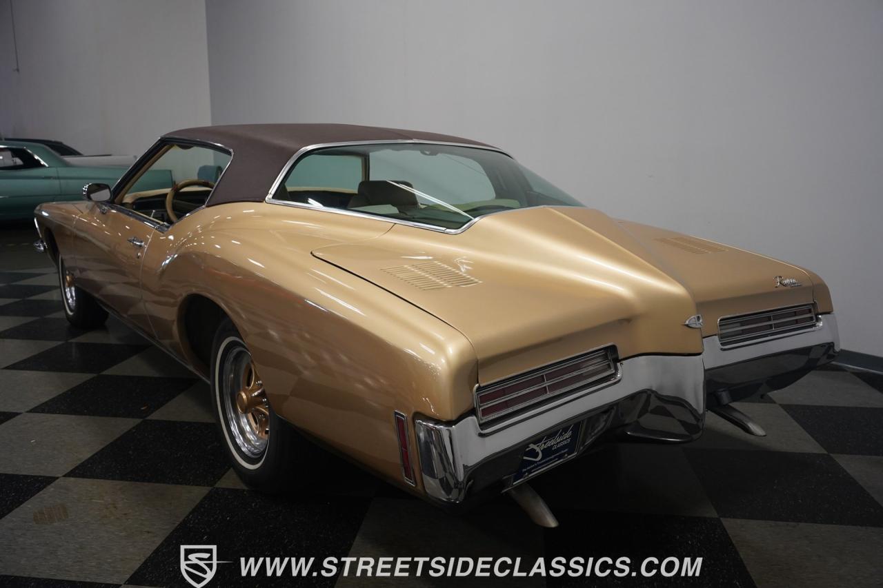 1971 Buick Riviera Boat Tail