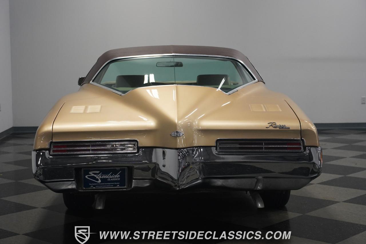 1971 Buick Riviera Boat Tail