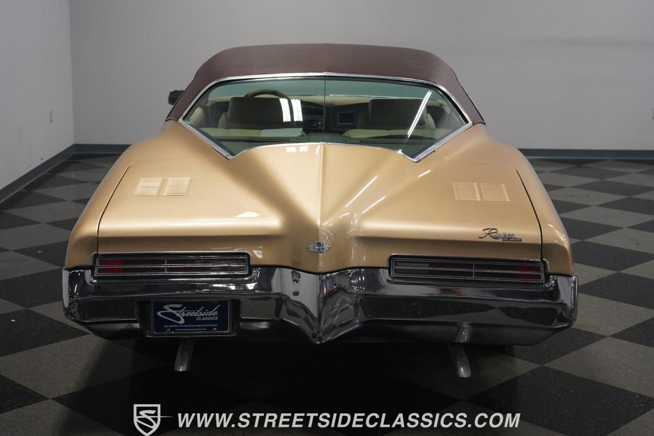 1971 Buick Riviera Boat Tail