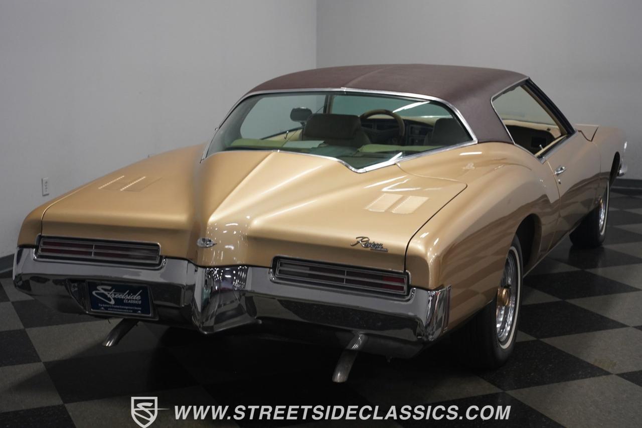 1971 Buick Riviera Boat Tail