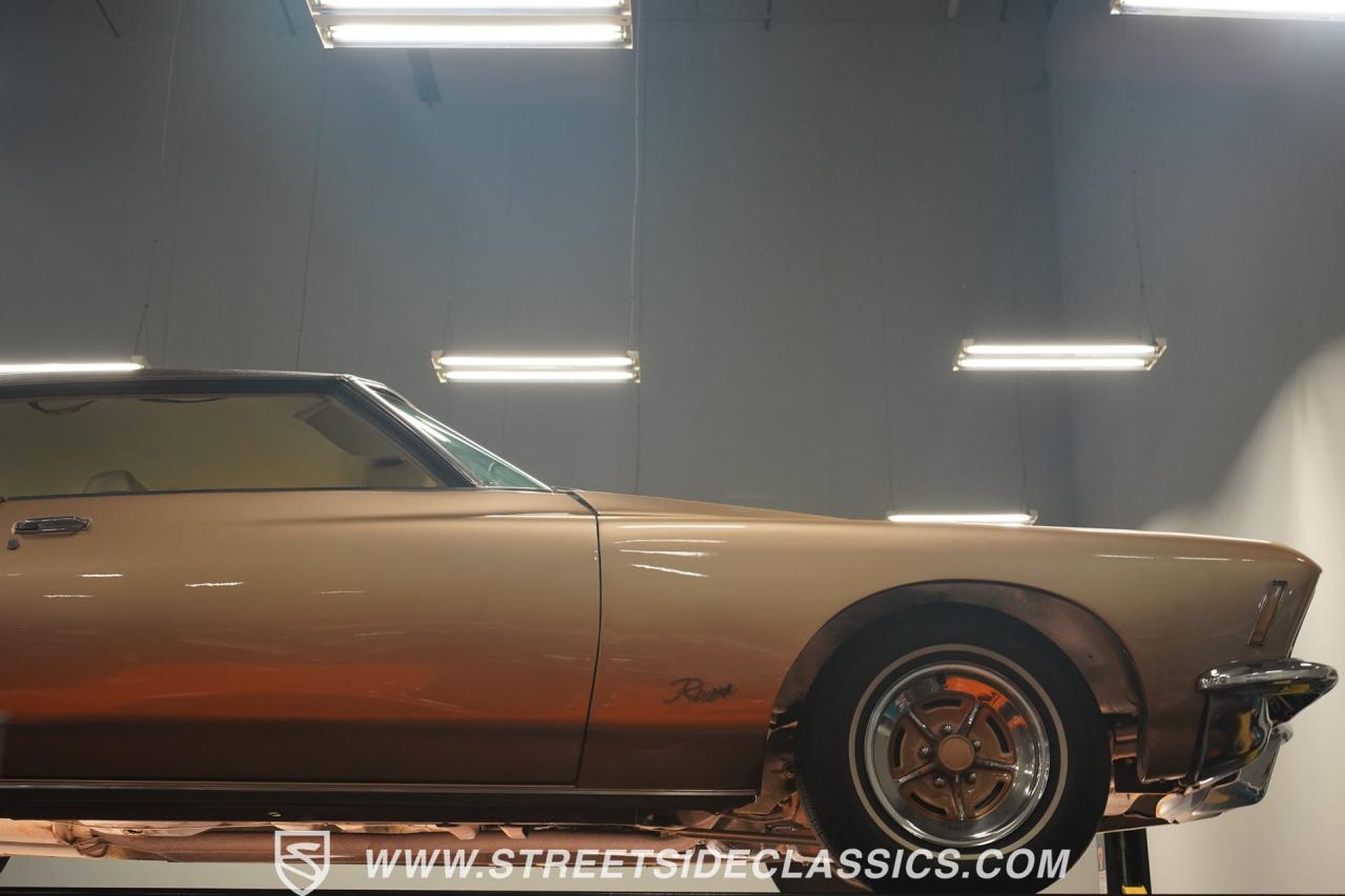 1971 Buick Riviera Boat Tail