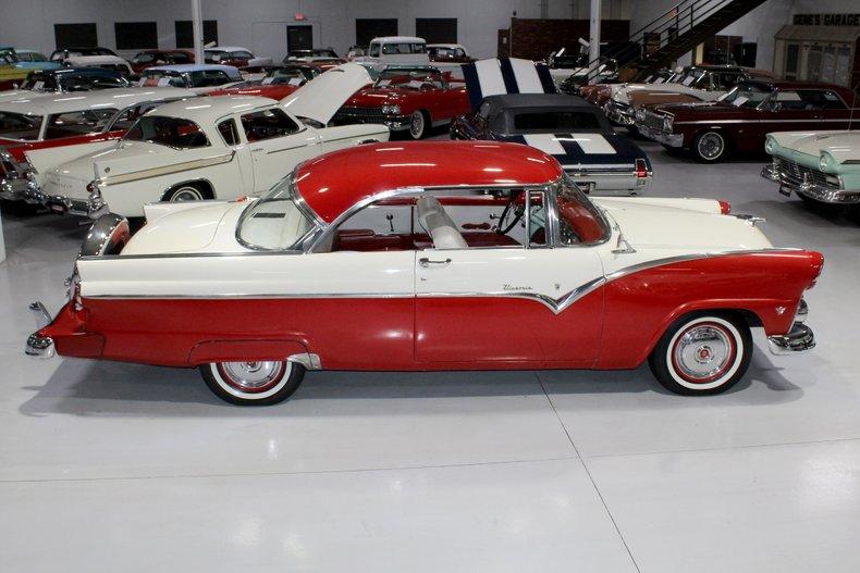 1955 Ford Fairlane Victoria