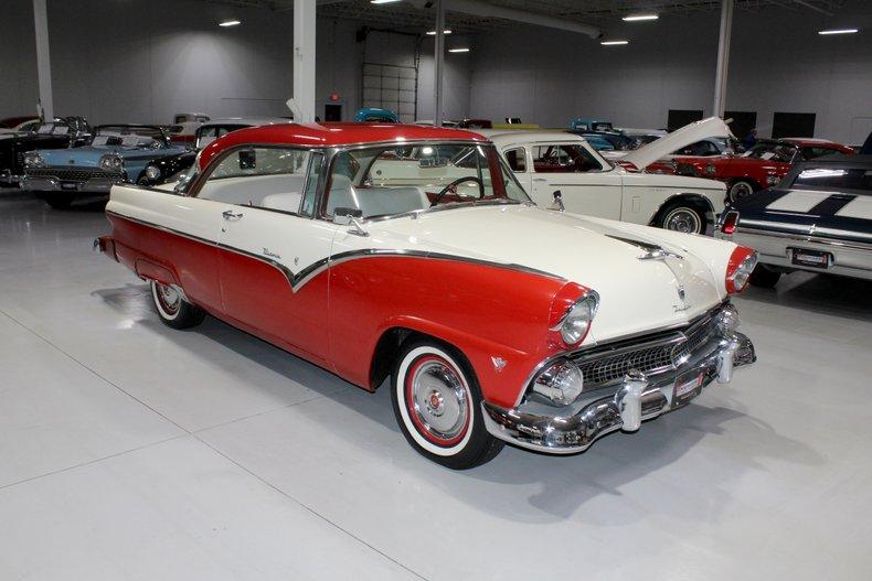 1955 Ford Fairlane Victoria