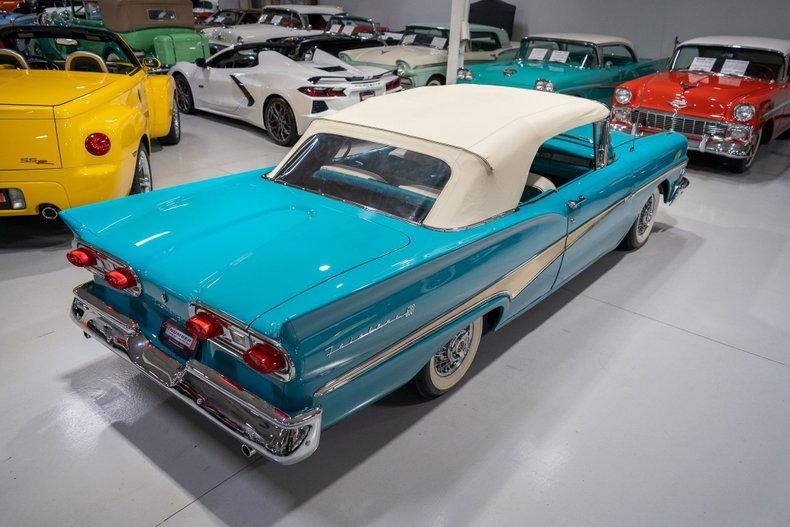 1958 Ford Fairlane 500 Galaxie Sunliner