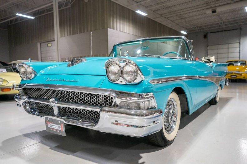 1958 Ford Fairlane 500 Galaxie Sunliner