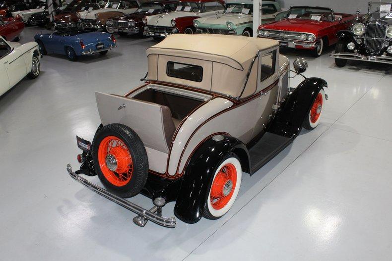 1932 Ford Model 18 Sports Coupe