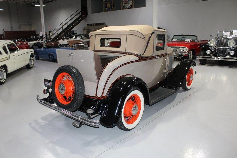 1932 Ford Model 18 Sports Coupe