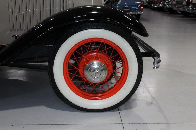 1932 Ford Model 18 Sports Coupe