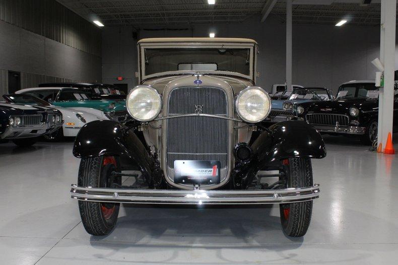 1932 Ford Model 18 Sports Coupe