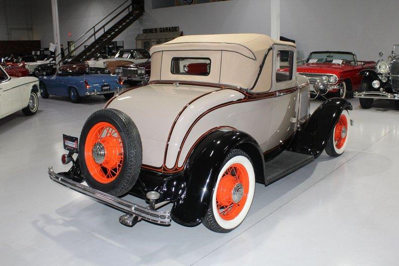 1932 Ford Model 18 Sports Coupe