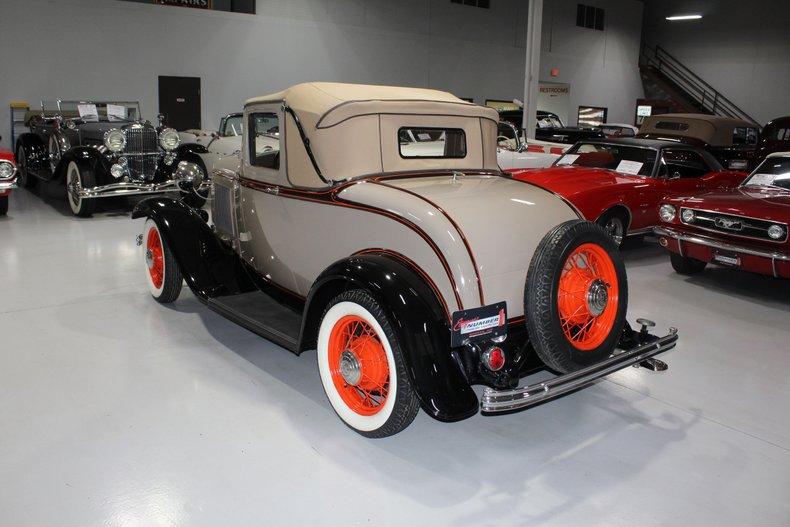 1932 Ford Model 18 Sports Coupe