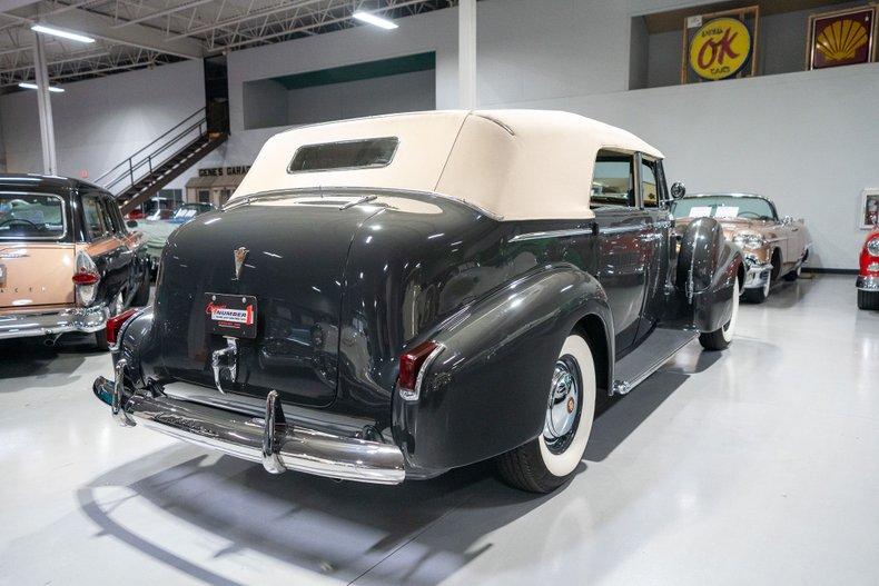 1940 Cadillac Series 75 Convertible Sedan