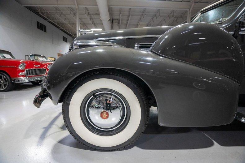 1940 Cadillac Series 75 Convertible Sedan