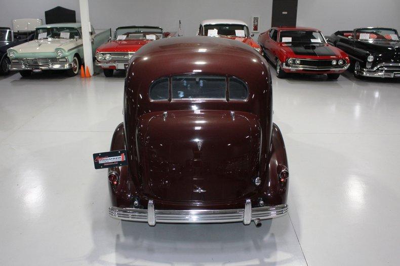 1936 Cadillac Series 85 V-12 Fleetwood Touring Sedan