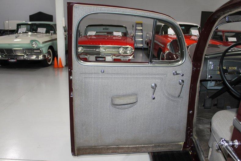 1936 Cadillac Series 85 V-12 Fleetwood Touring Sedan