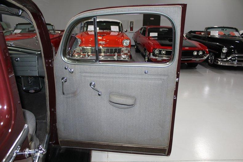 1936 Cadillac Series 85 V-12 Fleetwood Touring Sedan