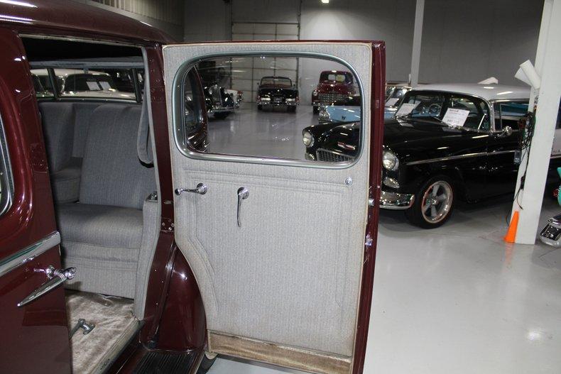 1936 Cadillac Series 85 V-12 Fleetwood Touring Sedan