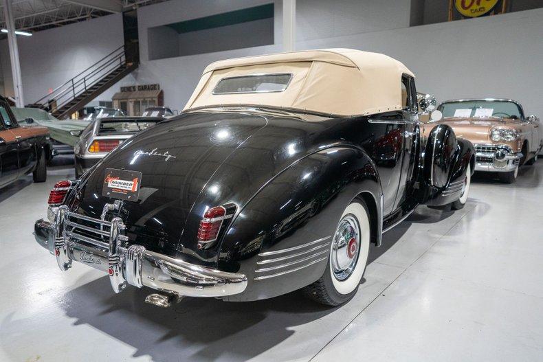 1942 Packard Eight Series 2021 Convertible Coupe